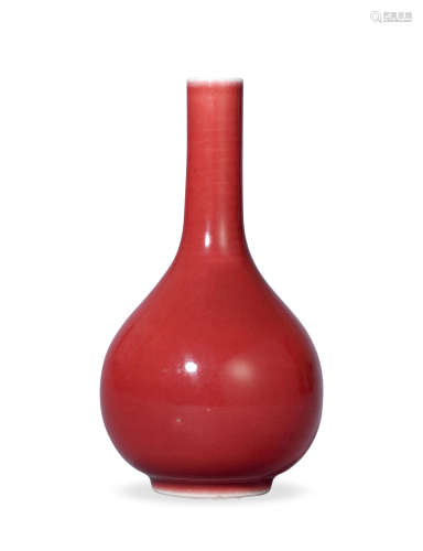 清乾隆 霁红釉小胆瓶