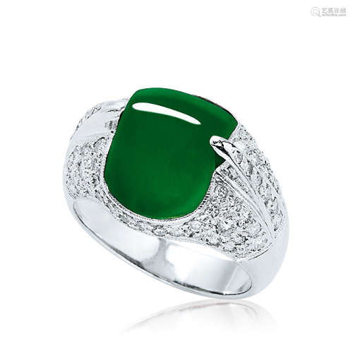 天然满绿翡翠配钻石戒指