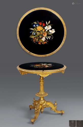 约1893年 意大利 新古典风格 彩色硬石镶嵌桌面金漆木雕圆几