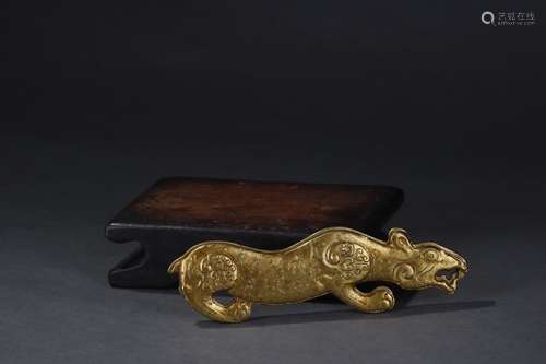 A Chinese Gilt Bronze Pendant Of Tiger Shaping