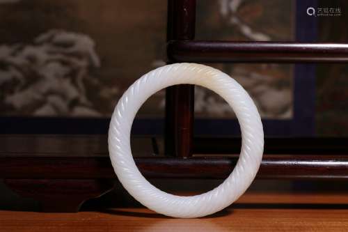 A Chinese Hetian Jade Bangle