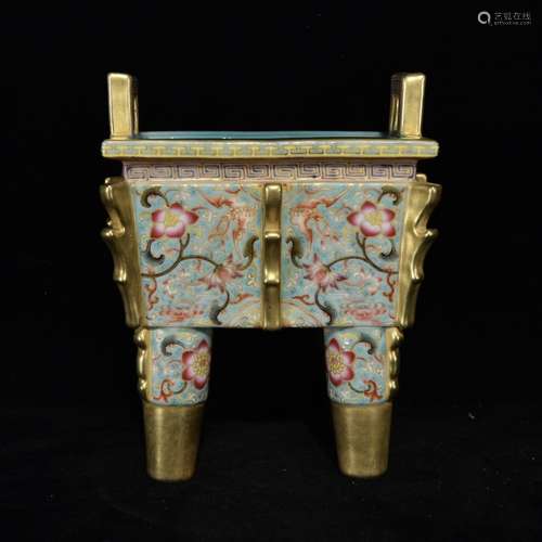 A Chinese Porcelain Enameled Censer With Floral Painting