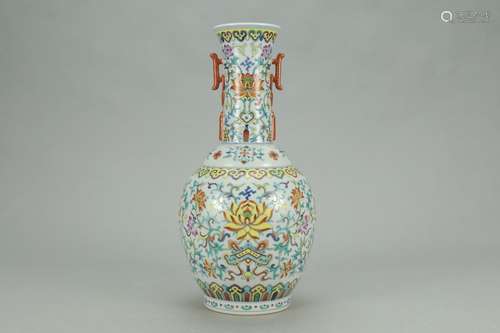 A Chinese Porcelain 