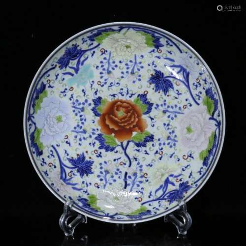 A Chinese Porcelain Blue&White Famille Rose Plate Of Floral Painting