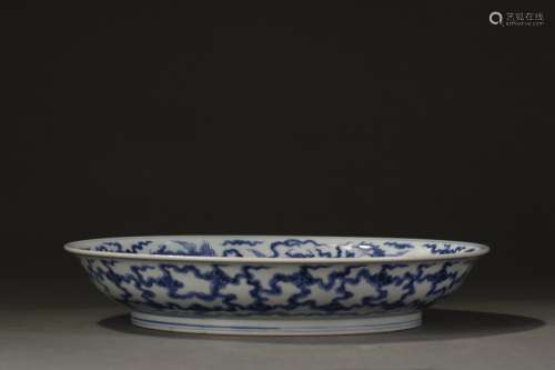 A Chinese Porcelain Blue And White Plate Of Dragon Pattern