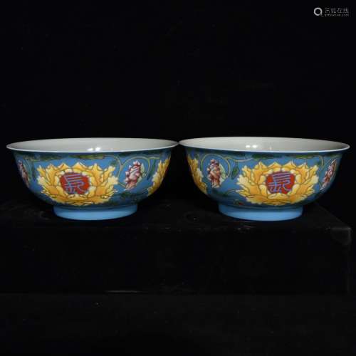 Pair Of Chinese Porcelain Enameled Bowls With Floral