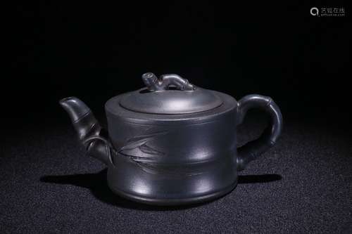 A Chinese Zisha Teapot Sapphire Colored Of Bamboo-Shaping