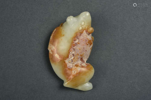 A WHITE AND RUSSET JADE FROG QING DYNASTY