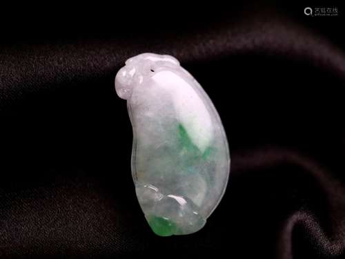 NATURAL JADEITE PENDANT