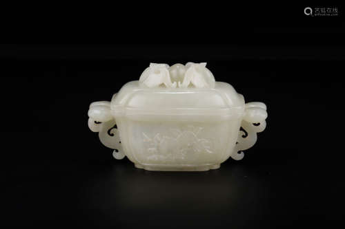 CHINESE CARVED JADE BOX W/ COVER
