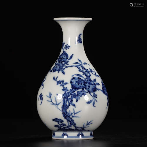 QIANLONG MARK, CHINESE BLUE & WHITE VASE