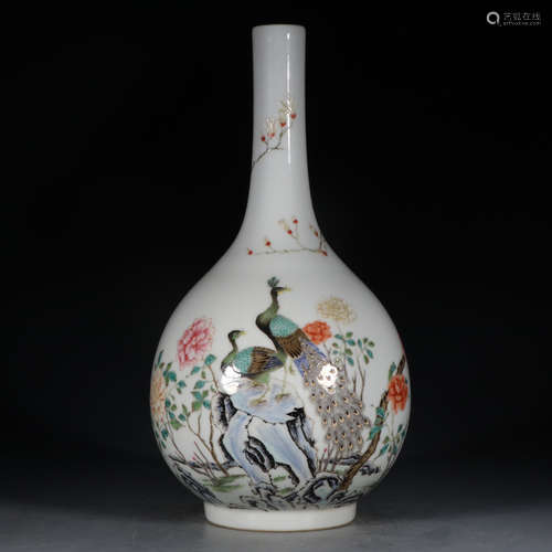 YONGZHENG MARK, CHINESE FAMILLE ROSE VASE