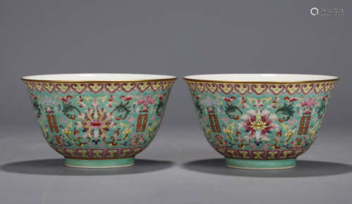 DAOGUANG MARK, PAIR OF CHINESE LVSONG GROUND FAMILLE ROSE BOWL