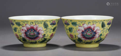 YONGZHENG MARK, CHINESE YELLOW GROUND FAMILLE ROSE BOWL