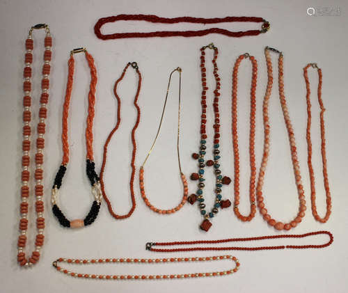 A collection of bead and other necklaces, including coral and freshwater cultured pearls.Buyer’s