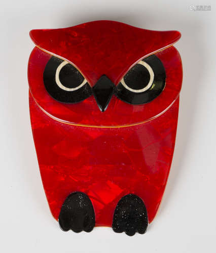 A Lea Stein Paris red, black and white plastic brooch, designed as an owl, length 6.2cm, width 4.