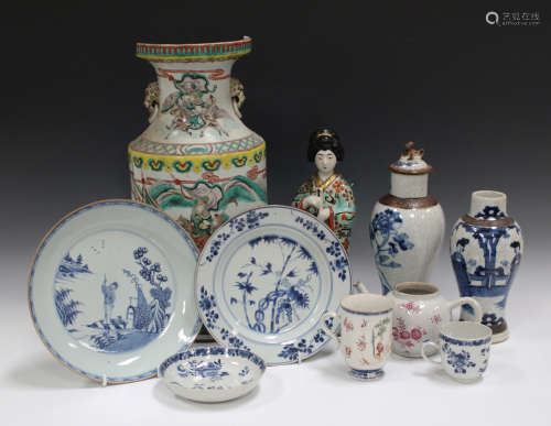 A small group of Chinese porcelain, 18th century and later, including a blue and white plate, Kangxi