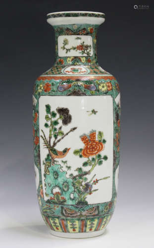 A Chinese famille verte porcelain rouleau vase, probably early 20th century, painted with opposing