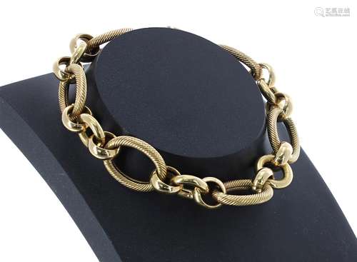 18ct fancy link bracelet, 19.8gm, 7.75