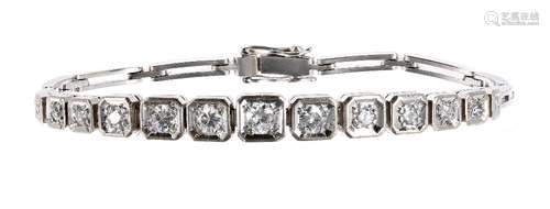 White gold graduated diamond line bracelet, round brilliant-cut, estimated 1.00ct approx, clarity