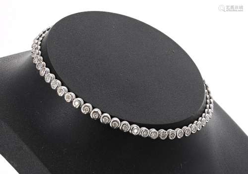 9ct white gold diamond tennis bracelet, clarity SI-I, colour I/J, 6.8gm, 7