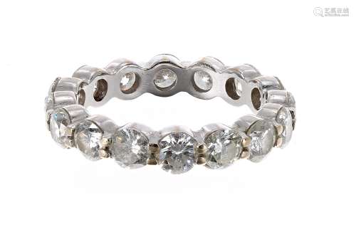 18ct white gold diamond full eternity ring, round brilliant-cut estimated 2.70ct approx, clarity