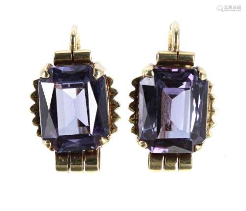 Pair of 14ct Alexandrite earrings, 4.5gm, 17mm x 11mm