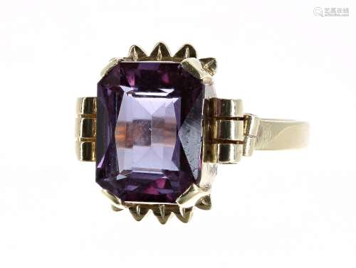 14ct yellow gold Alexandrite single stone ring, 4.10 ct approx, width 15mm, 4.3gm, ring size M