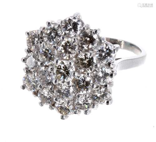 Large fancy 18ct white gold diamond cluster ring, round brilliant-cuts, estimated 3.00ct approx,