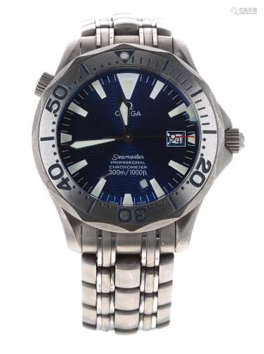 Omega Seamaster Professional Chronometer 300m titanium automatic gentleman's bracelet watch, ref.