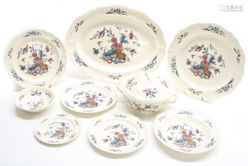 Wedgwood 'Williamsburg Potpourri' pattern extensive part dinner/dessert service, comprising lidded