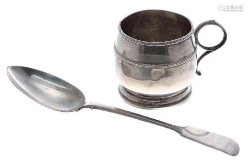 Victorian silver dessert spoon, maker Robert Williams & Sons, Exeter 1852, 8.5
