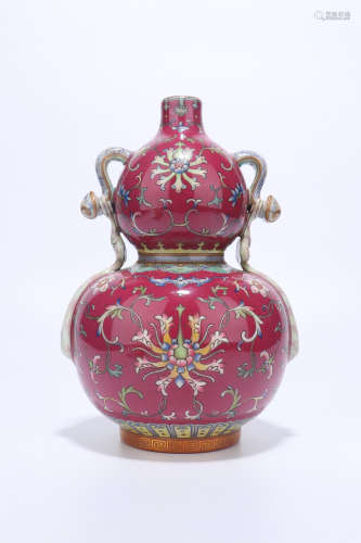 a famille rose porcelain gourd vase,qing dynasty