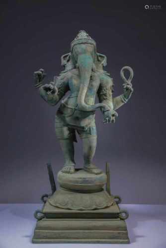 STANDING GANESHA