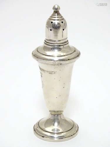 An American Sterling silver pepperette 4 3/4