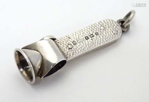 A silver cigar / cheroot cutter with hammered decoration. Hallmarked Birmingham 1910 maker Arthur