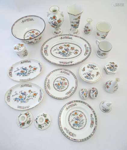 A quantity of Wedgwood wares in the pattern Kutani Crane, depicting birds and flowers in a