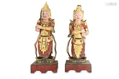 A PAIR OF VIETNAMESE FIGURES OF WARRIORS.