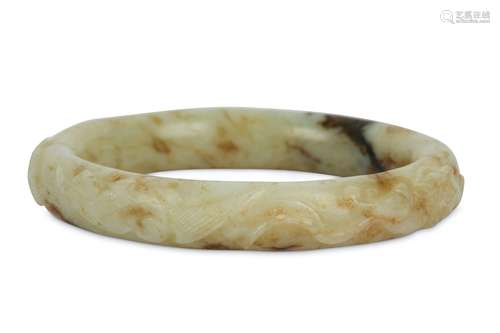 A CHINESE PALE CELADON JADE BANGLE.