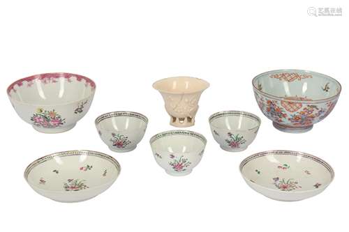 A SMALL COLLECTION OF FAMILLE ROSE PORCELAIN AND A BLANC-DE-CHINE CUP.