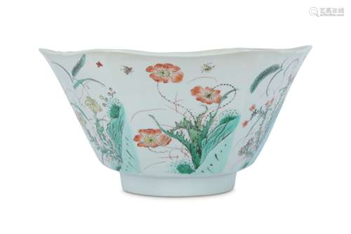 A CHINESE HEXAGONAL FAMILLE VERTE BOWL.