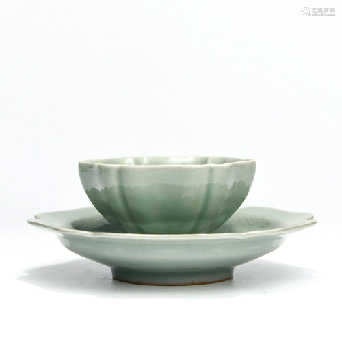 A set of Longquan Kiln Celadon Cup and Saucer