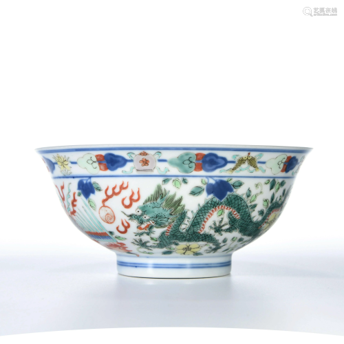 A Famille Vert ‘Dragon’ Porcelain Bowl