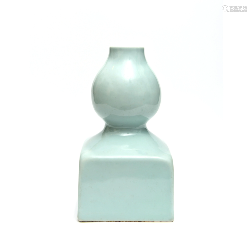 A  Moon White Glazed Porcelain Square Gourd-shaped Vase