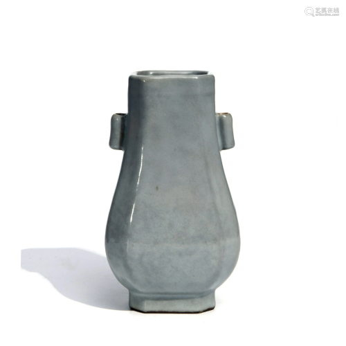 An Imitation Official Glaze Porcelain Vase