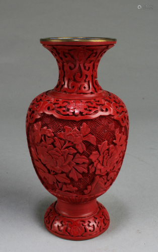 Chinese Cinanbar Vase