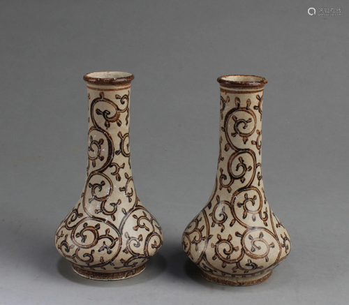 A Pair of Chinese Porcelain Vases