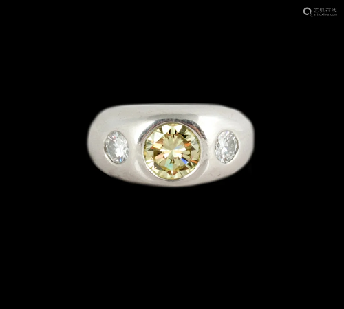 Men's Platinum 2.75 Ct Fancy Yellow Diamond Ring