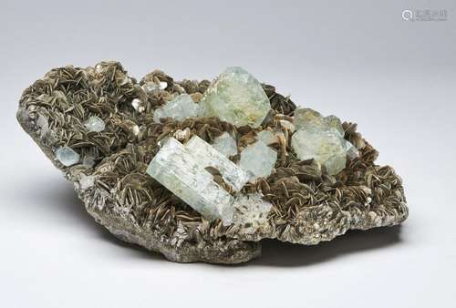 Naturalia Aquamarine, Muscovit…