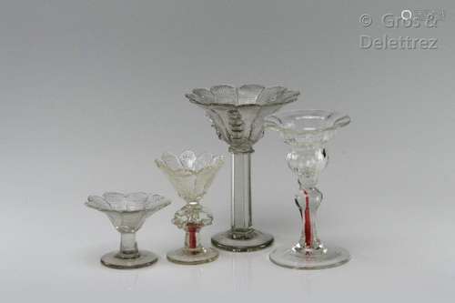 Ensemble de quatre gobichons (verres à fruit). Fr…